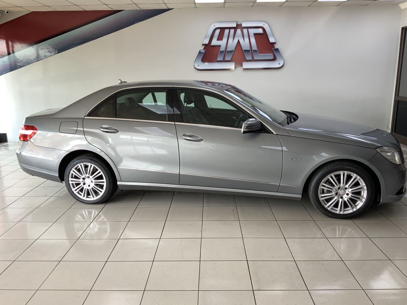 Used MERCEDES BENZ E200 CGI BE for sale