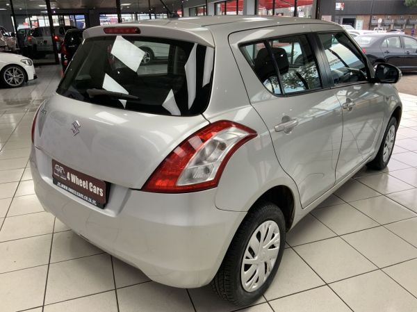 e470741194014a4ab971e63693499c89_resize